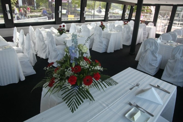 The Dining Deck - The Wedding Yacht 
